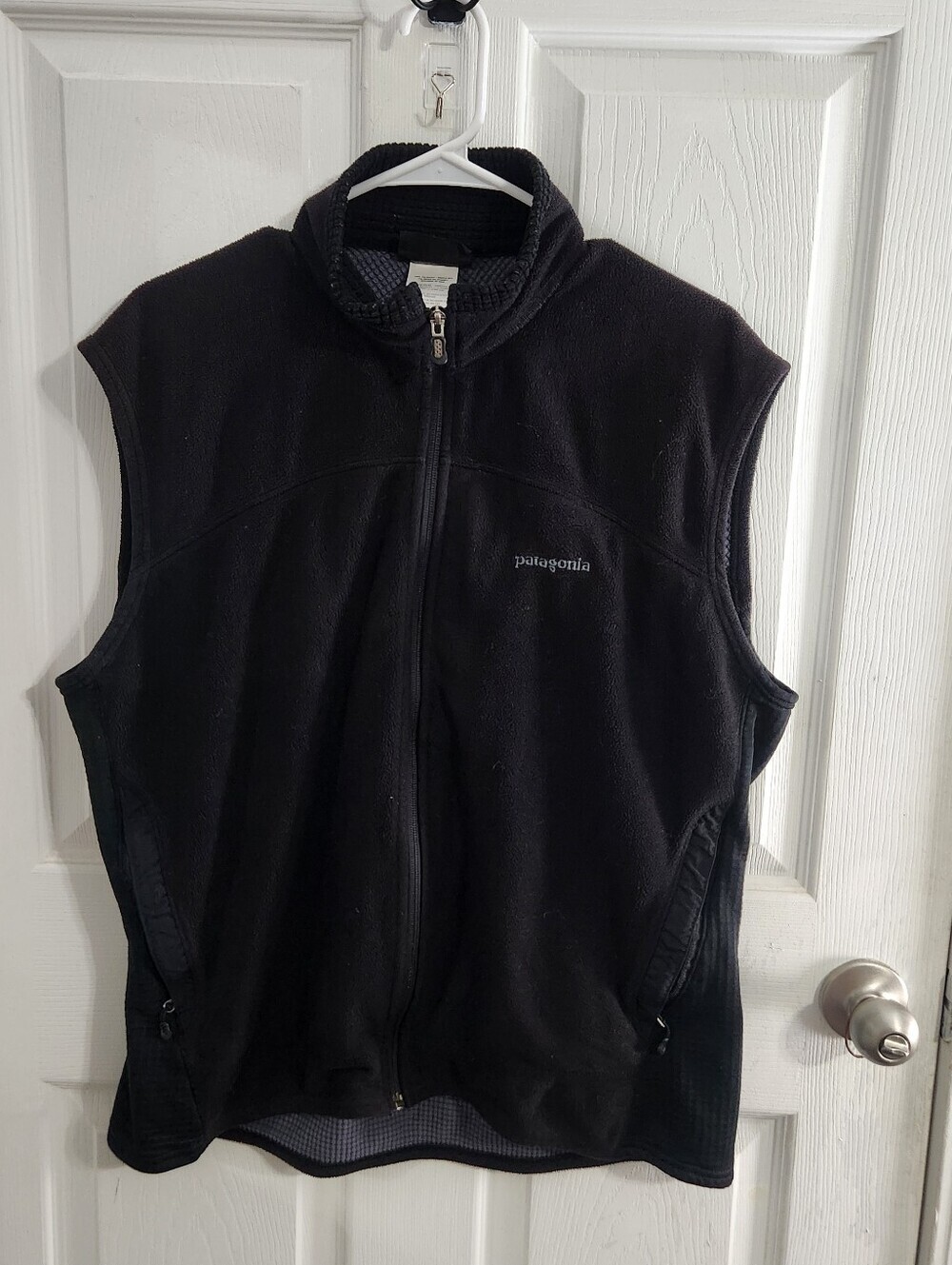 Patagonia men large full zip black fleece vest gorpcore outdoor camping polartec
